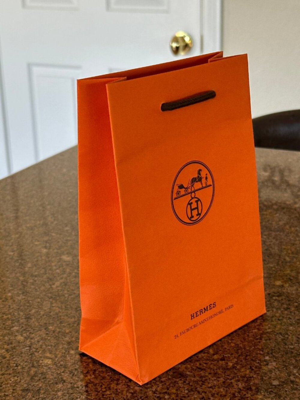 Hermes Paper Shopping Bag Small 9"x6"x3" - Picture 6 of 8